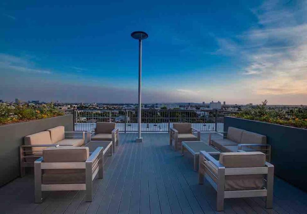 Luxe Corner Penthouse 1br On Sunset Appartamento *